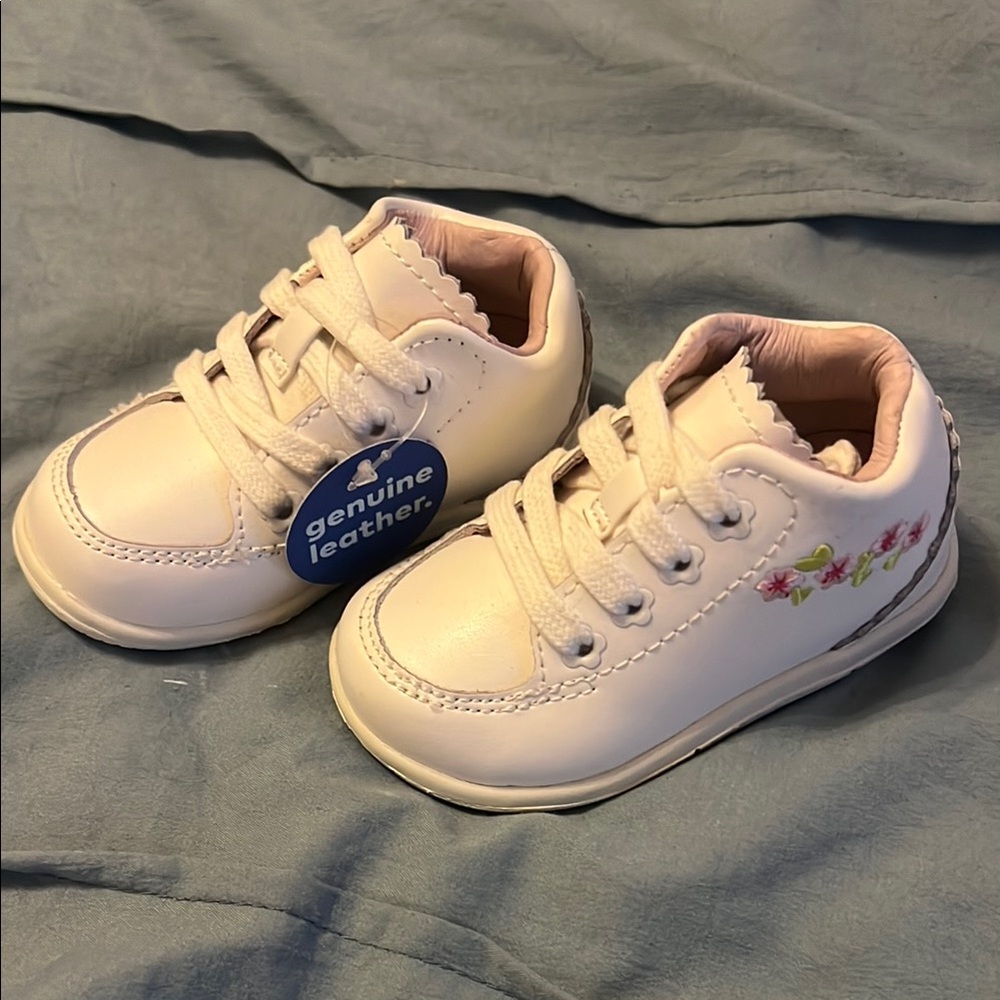 Stride Rite White Leather Baby Shoes with Floral Accents